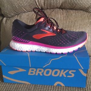 NEW Brooks Transcend 6